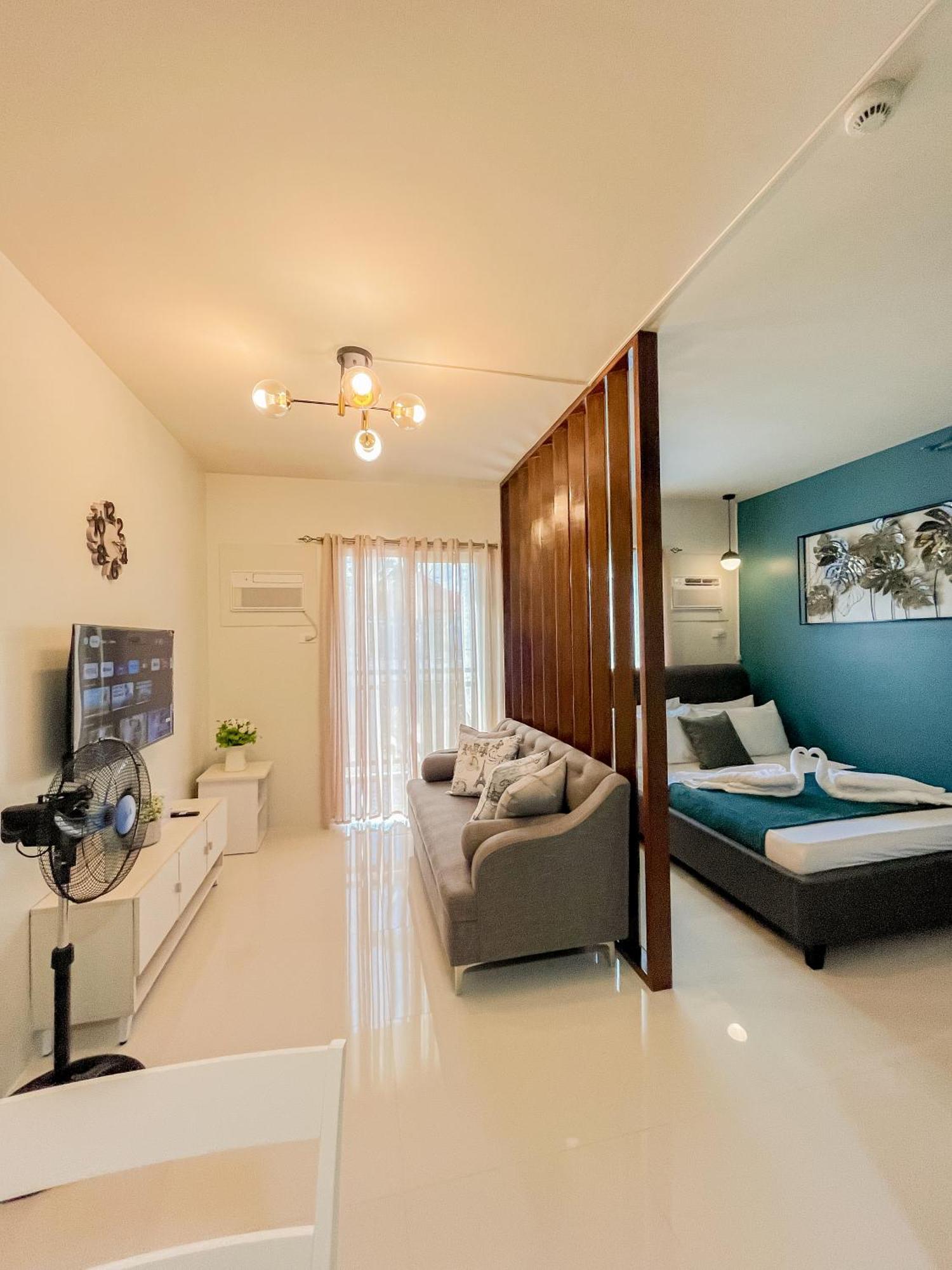 2 Bedroom And Studio Apartments With Private Pool And Gym In Vista Manors Verdant プエルト・プリンセサ エクステリア 写真