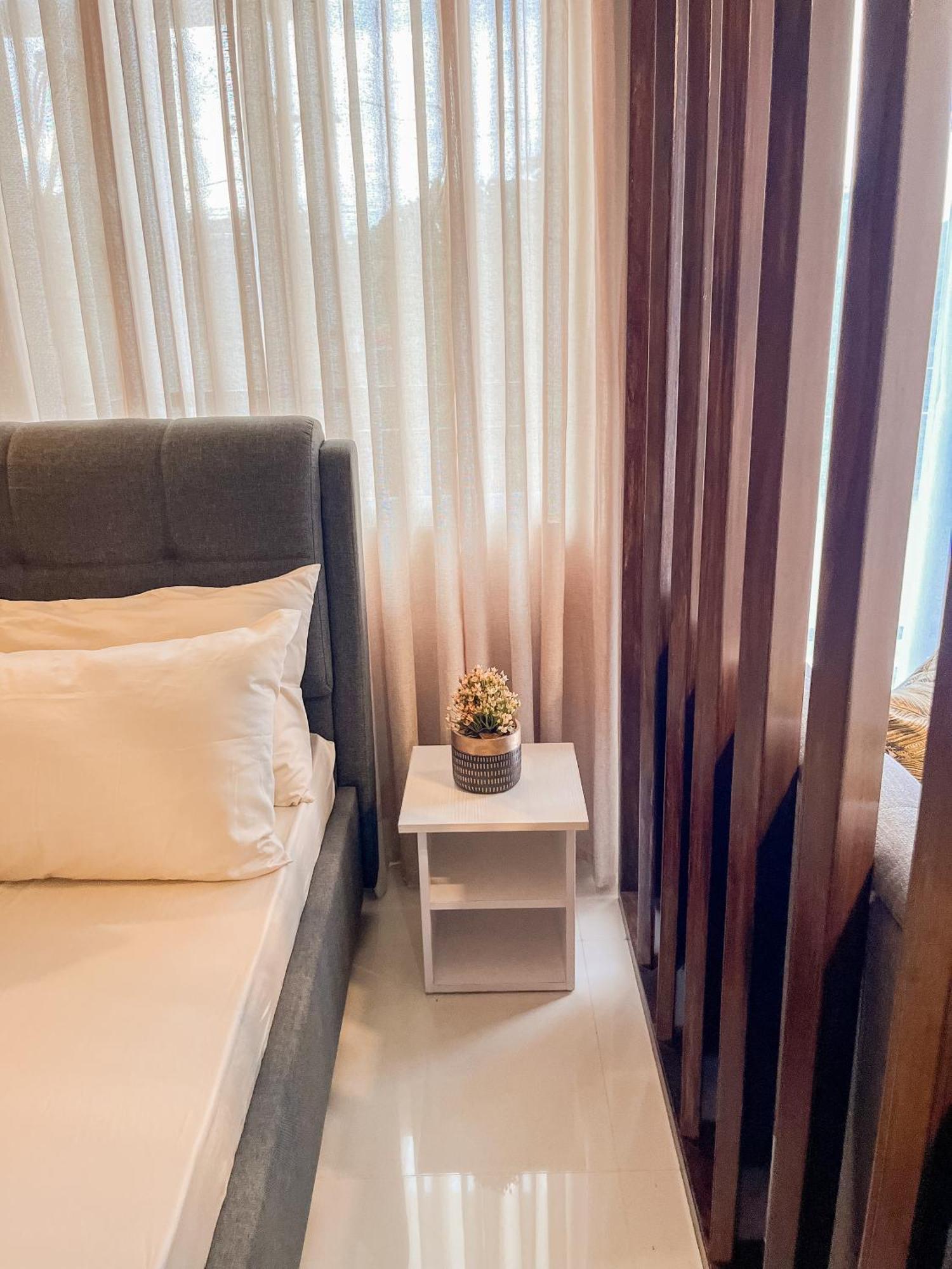 2 Bedroom And Studio Apartments With Private Pool And Gym In Vista Manors Verdant プエルト・プリンセサ エクステリア 写真