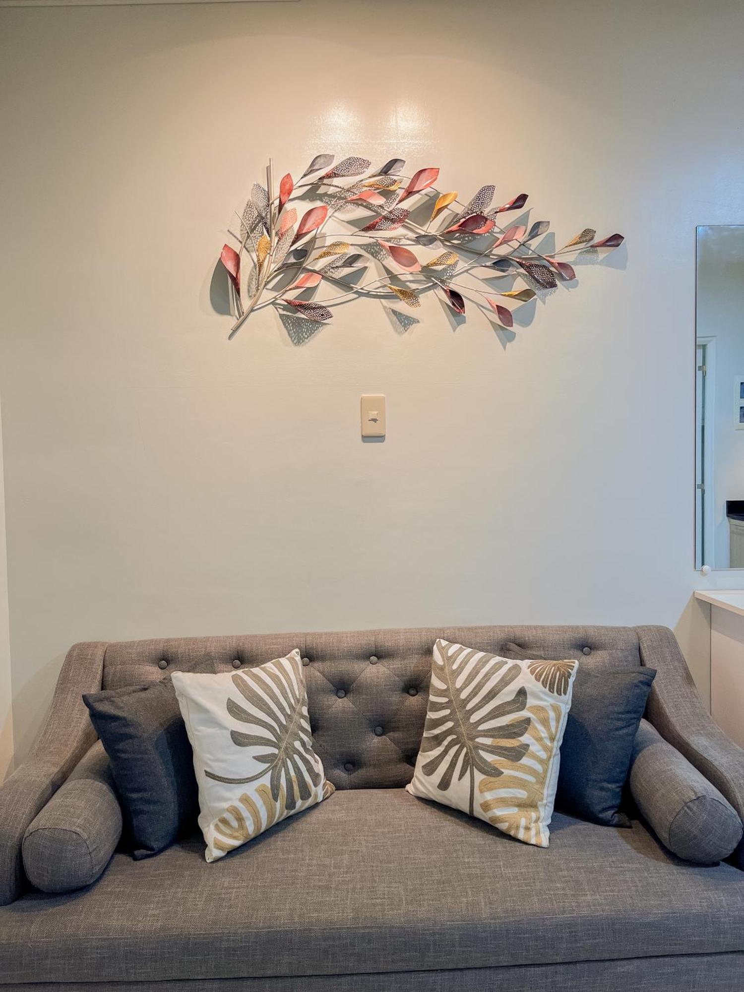 2 Bedroom And Studio Apartments With Private Pool And Gym In Vista Manors Verdant プエルト・プリンセサ エクステリア 写真