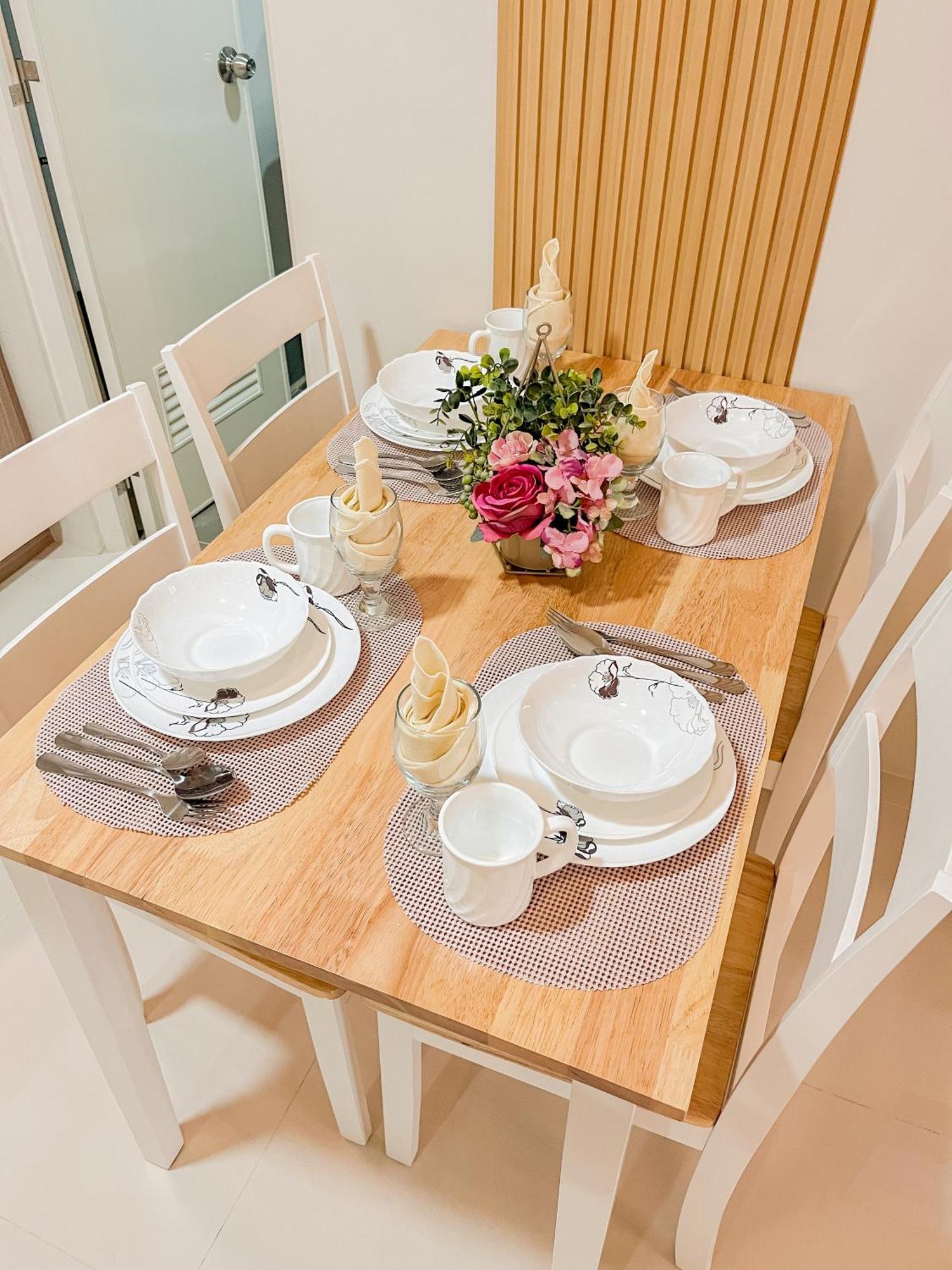 2 Bedroom And Studio Apartments With Private Pool And Gym In Vista Manors Verdant プエルト・プリンセサ エクステリア 写真