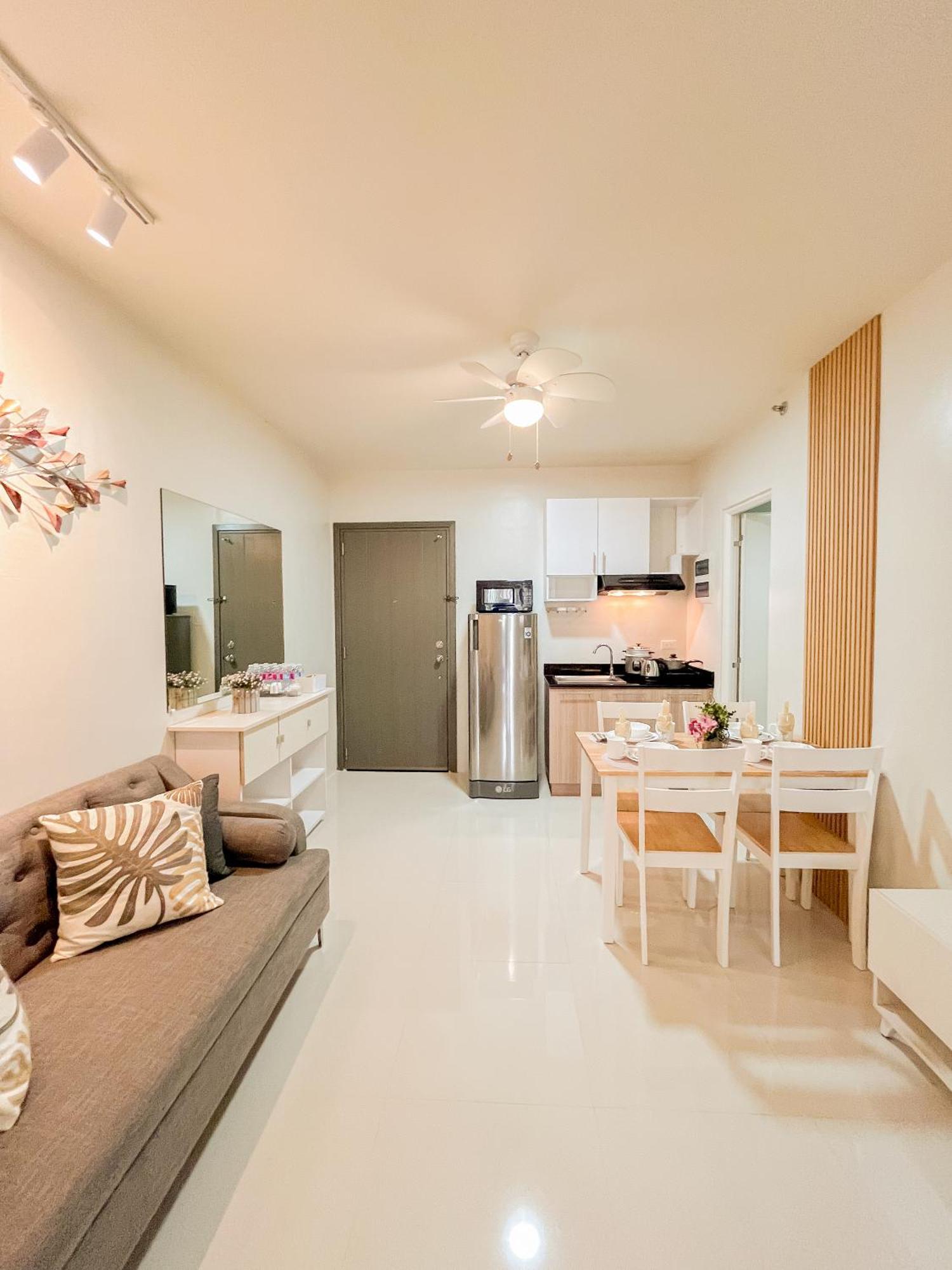 2 Bedroom And Studio Apartments With Private Pool And Gym In Vista Manors Verdant プエルト・プリンセサ エクステリア 写真
