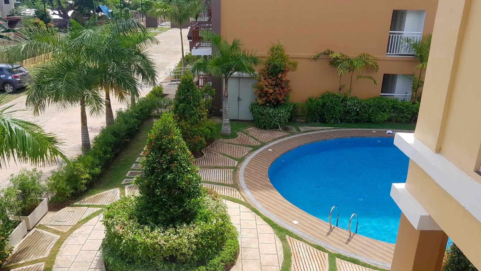 2 Bedroom And Studio Apartments With Private Pool And Gym In Vista Manors Verdant プエルト・プリンセサ エクステリア 写真