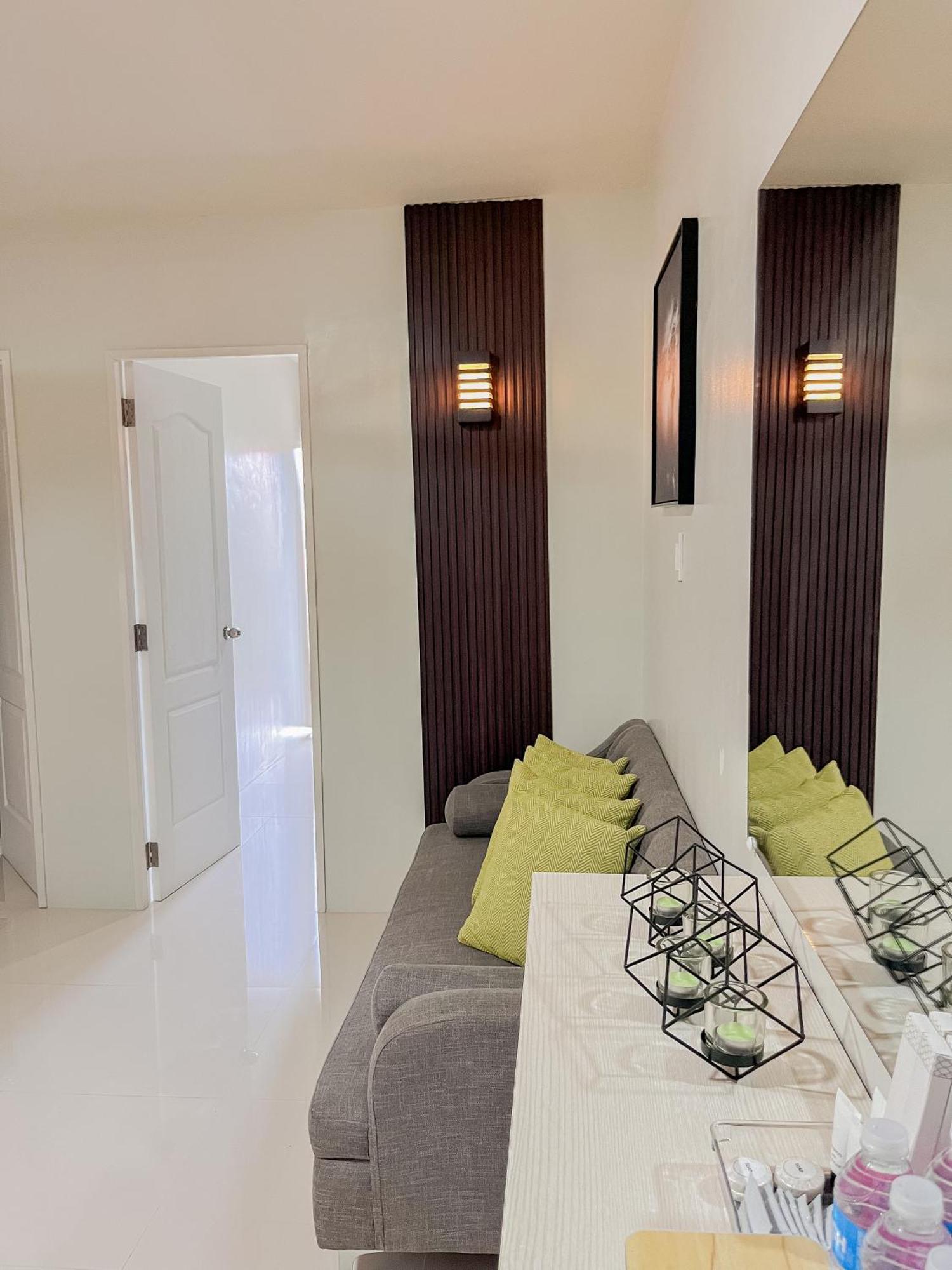 2 Bedroom And Studio Apartments With Private Pool And Gym In Vista Manors Verdant プエルト・プリンセサ エクステリア 写真